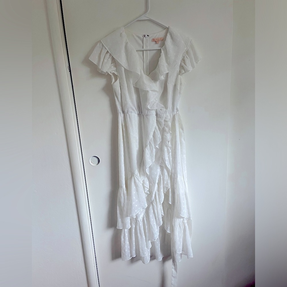 White ruffle dress with tie